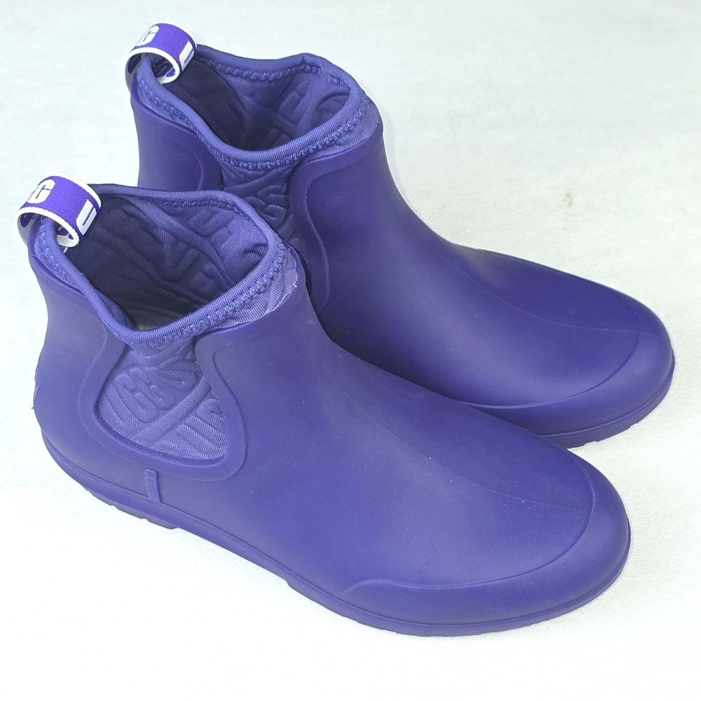 UGG‎ Chevonne Purple Rubber Waterproof Outdoor Chelsea Rain Boots Size 6